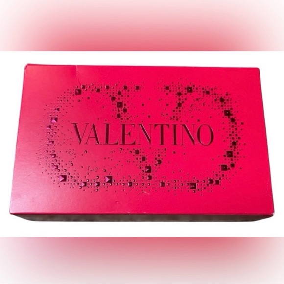 Valentino 3 Piece Set - Picture 8 of 10